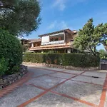 Tiffany With Shared Pool - Happy Apartmán Marinella (Sardinia)