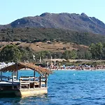 Tiffany With Shared Pool - Happy Apartmán Marinella (Sardinia)