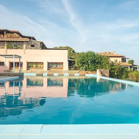 Tiffany With Shared Pool - Happy Marinella (Sardinia)