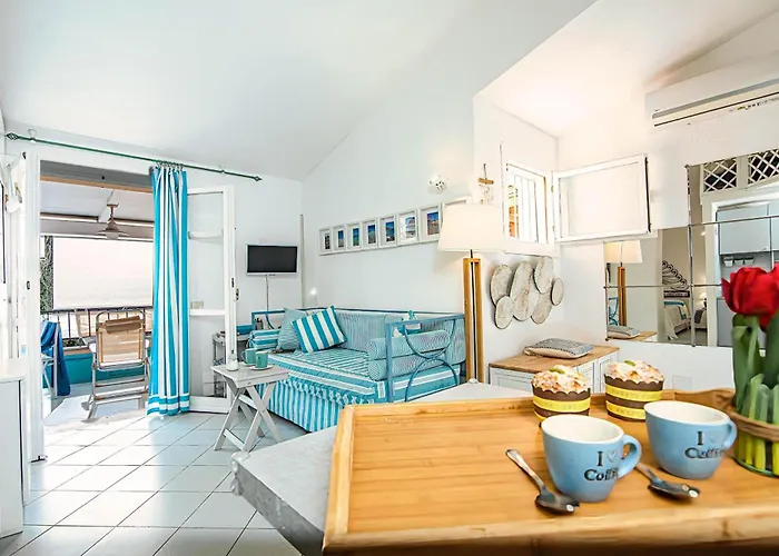 Tiffany With Shared Pool - Happy