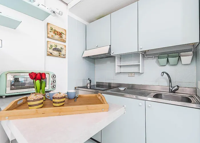 公寓 Tiffany With Shared Pool - Happy 马里内拉