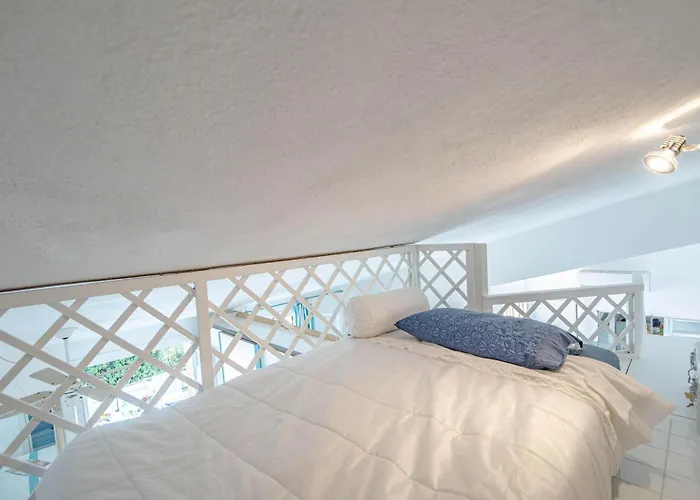 公寓 Tiffany With Shared Pool - Happy 马里内拉