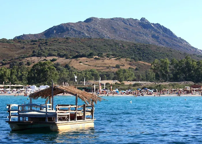 Tiffany With Shared Pool - Happy 公寓 马里内拉